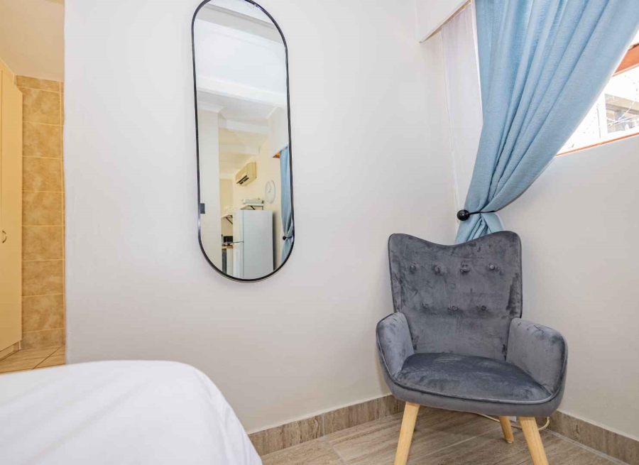 To Let 1 Bedroom Property for Rent in Oakdale Western Cape